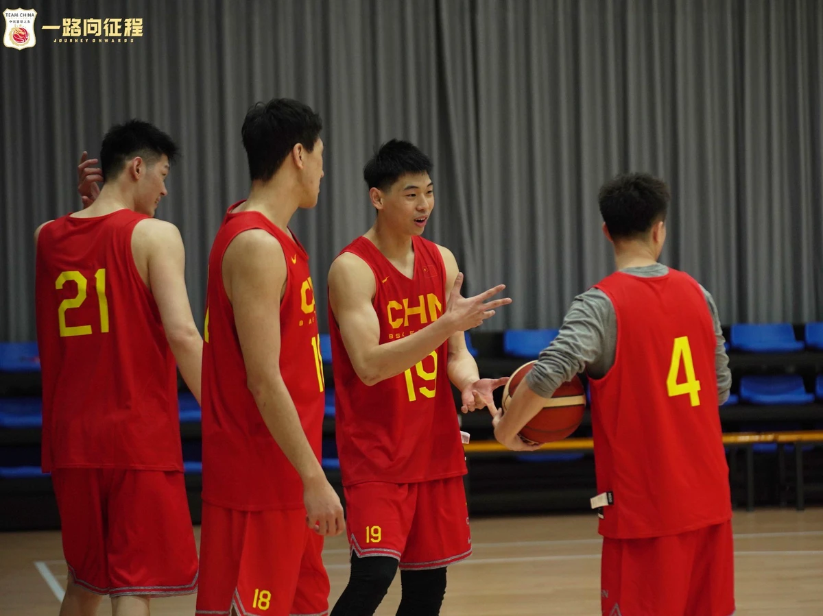 如何通过篮球训练提升自信心_2